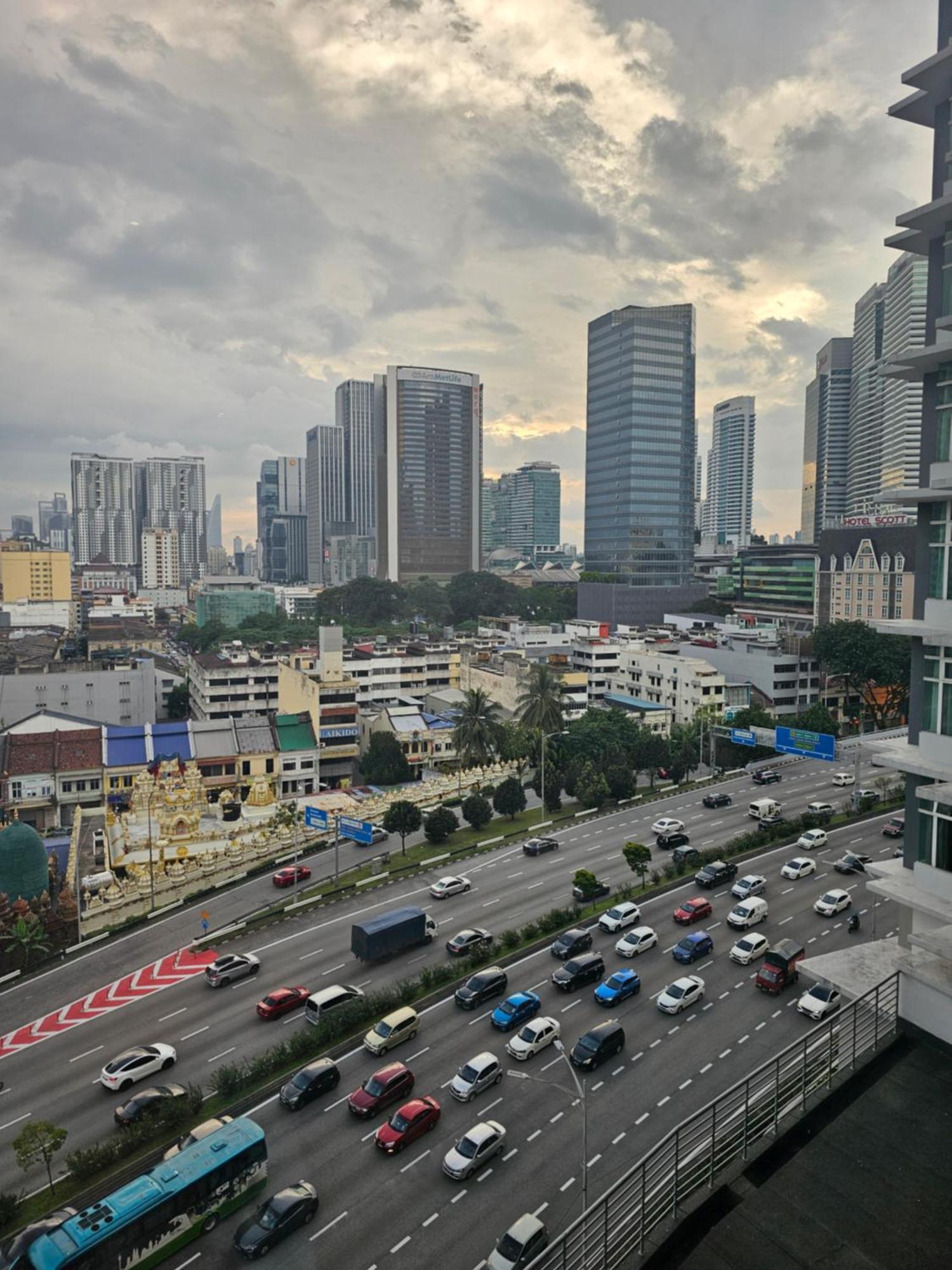 Premier @ Dua Sentral * Kuala Lumpur