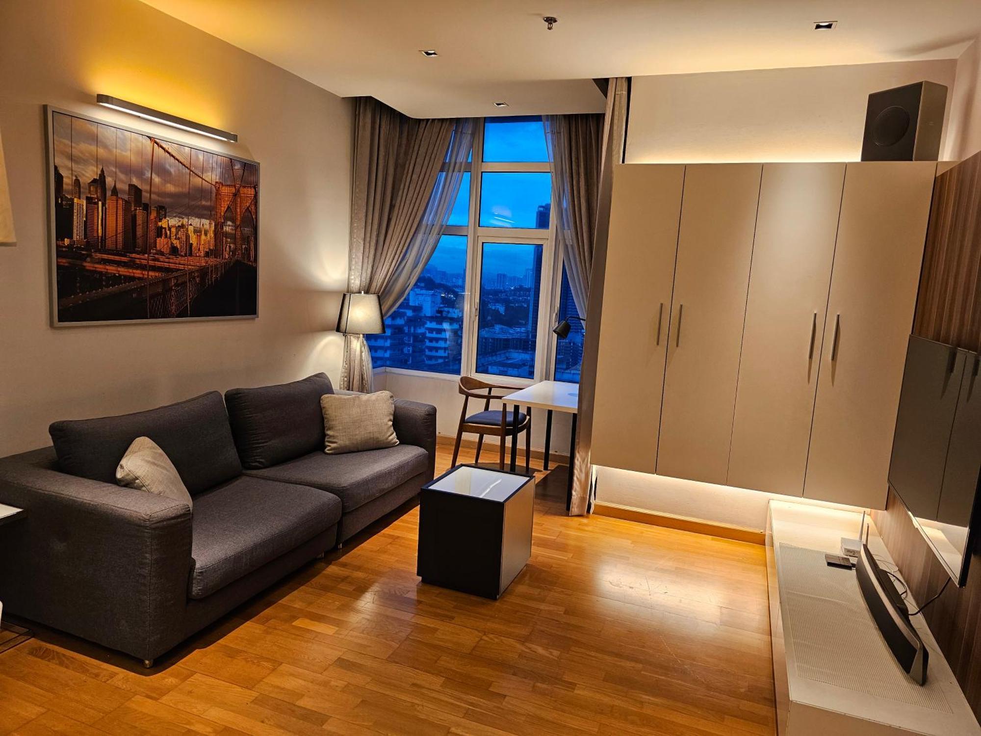 Premier @ Dua Sentral Apartemen
